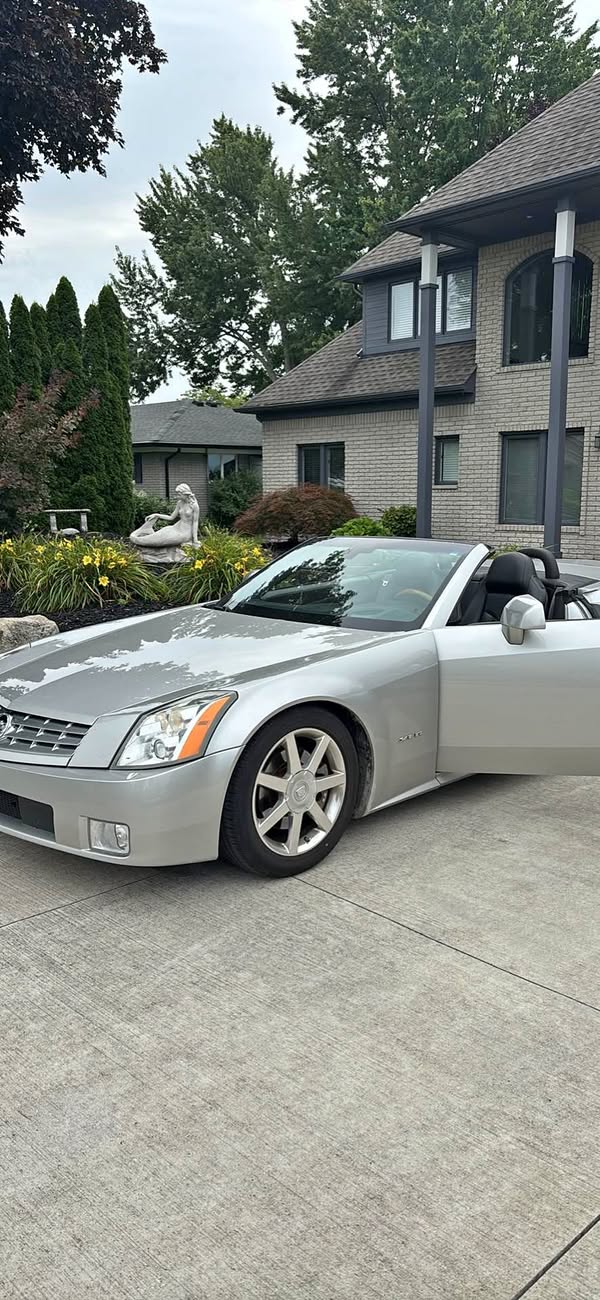 2007 Cadillac XLR - Convertible 2D