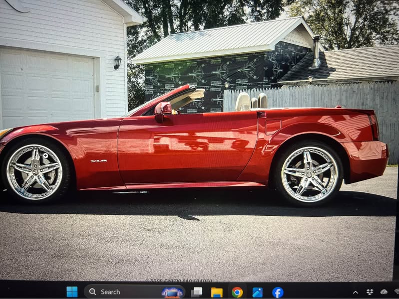 2004 Cadillac XLR Convertible 2D