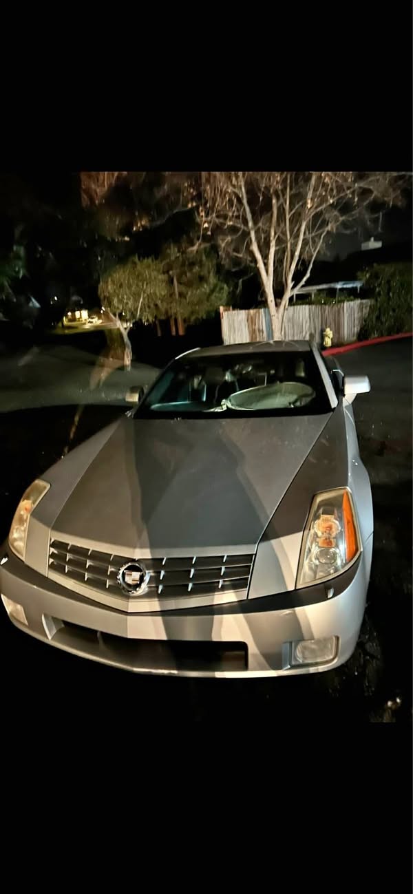 2005 Cadillac XLR - Convertible 2D