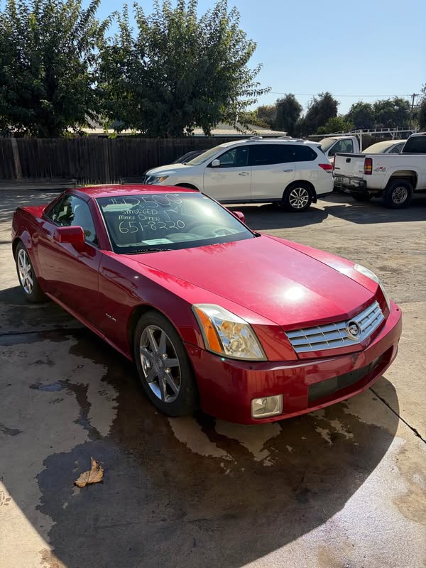 2004 Cadillac XLR Convertible 2D