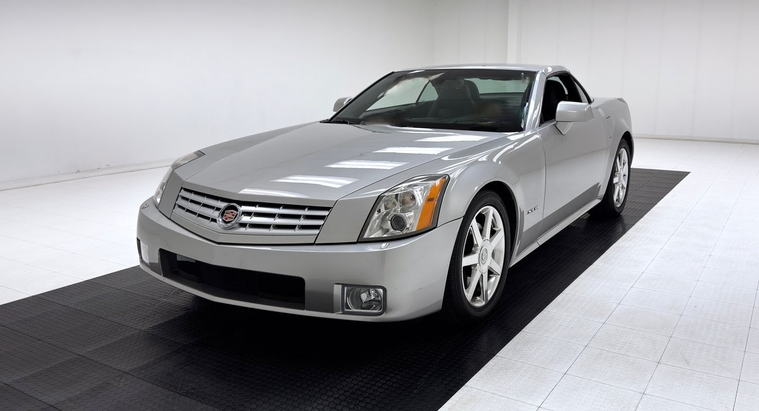 2004 Cadillac XLR Roadster