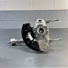 2015-2018 Ferrari California T Front Left Spindle Knuckle Hub 3k Miles OEM