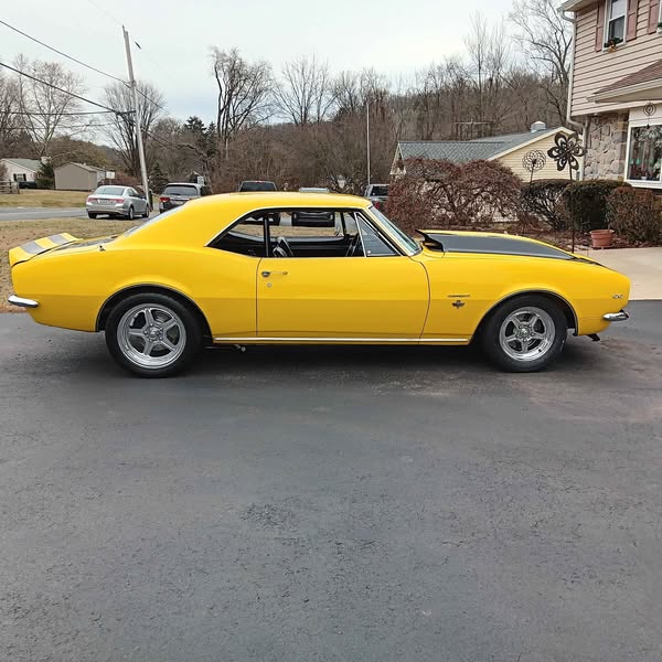 1967 Chevrolet Camaro - Coupe 2D