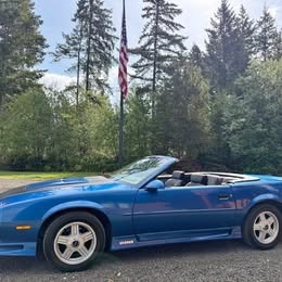 1991 Chevrolet camaro convertible 5 speed - Z28