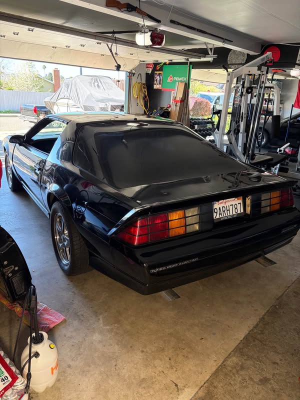1985 Chevrolet Camaro - Irocz28