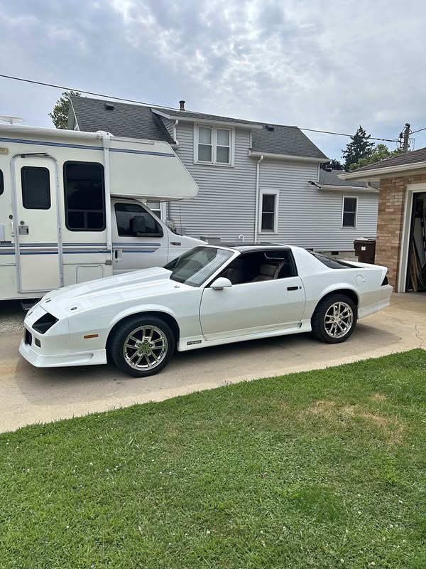 1992 Chevrolet Camaro - Coupe 2D