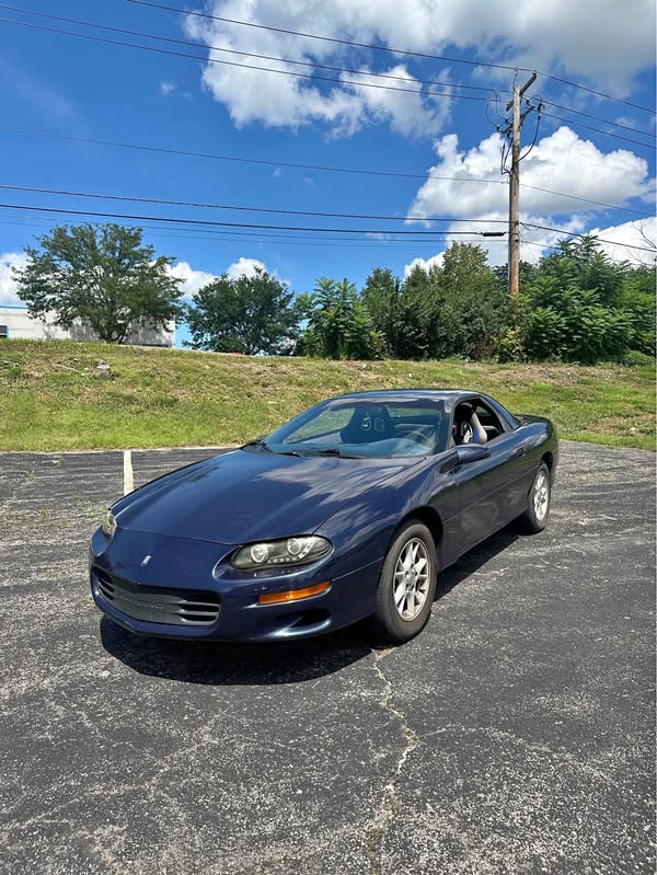 2000 Chevrolet Camaro - Coupe 2D