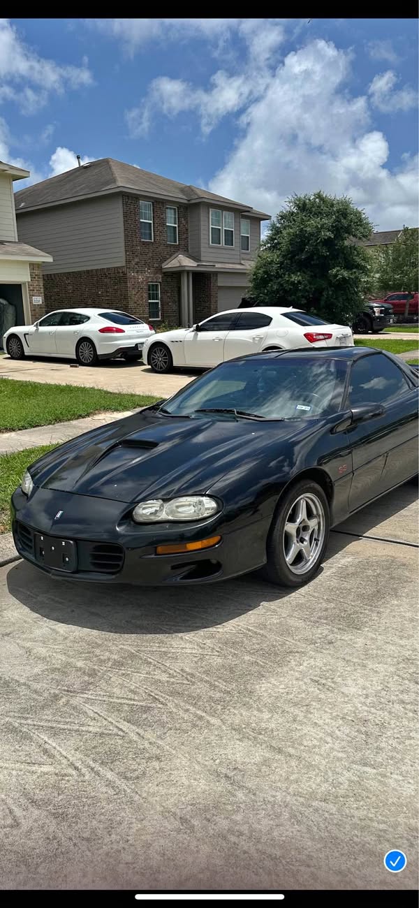 2000 Chevrolet Camaro - Coupe 2D