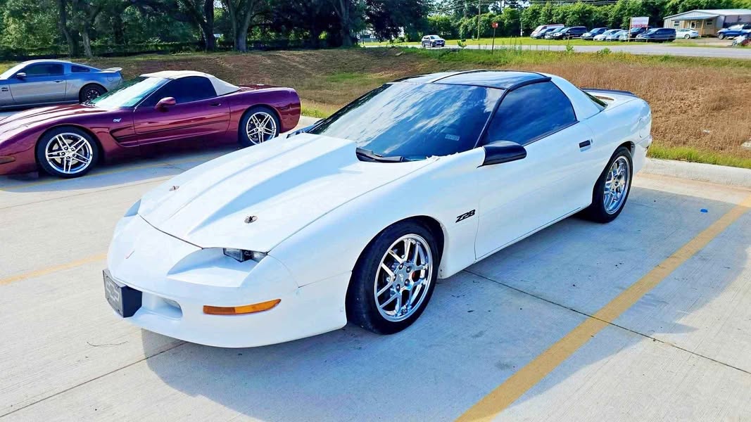 1993 Chevrolet Camaro - LT1 Coupe 2D