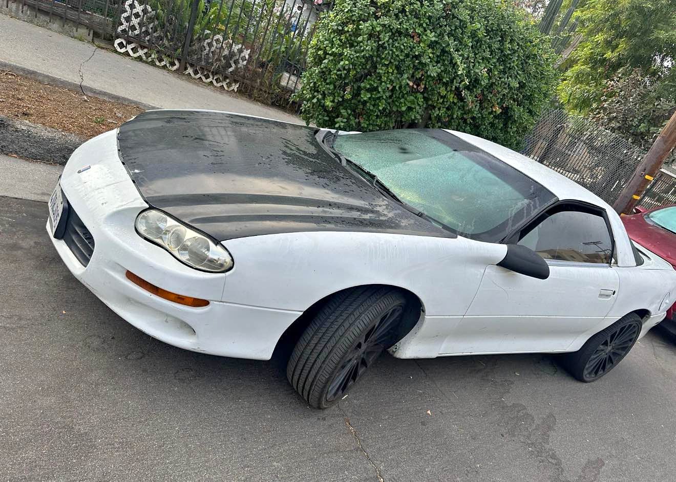 2001 Chevrolet Camaro - Coupe 2D