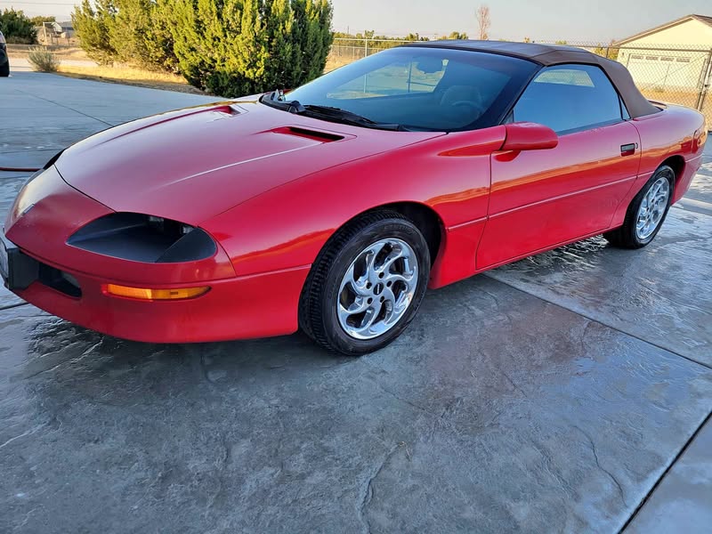 1997 Chevrolet Camaro Convertible 2D