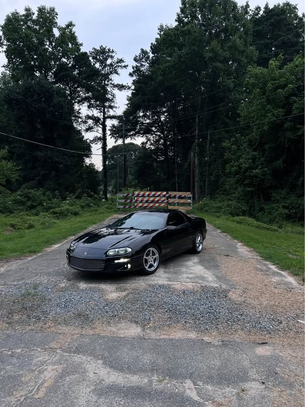 2000 Chevrolet Camaro - LS Coupe 2D