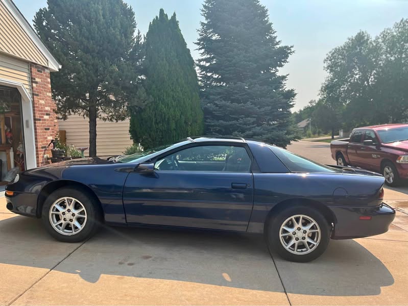 2002 Chevrolet Camaro - Coupe 2D