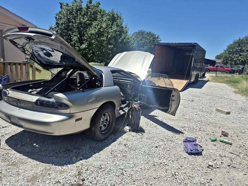2000 Chevrolet Camaro - Coupe 2D