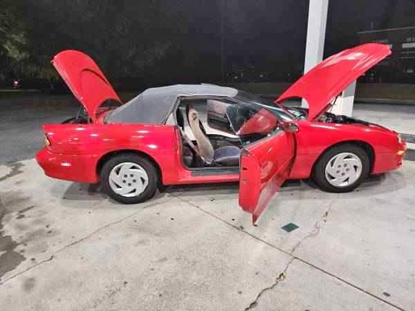 2000 Chevrolet Camaro - LS Convertible 2D