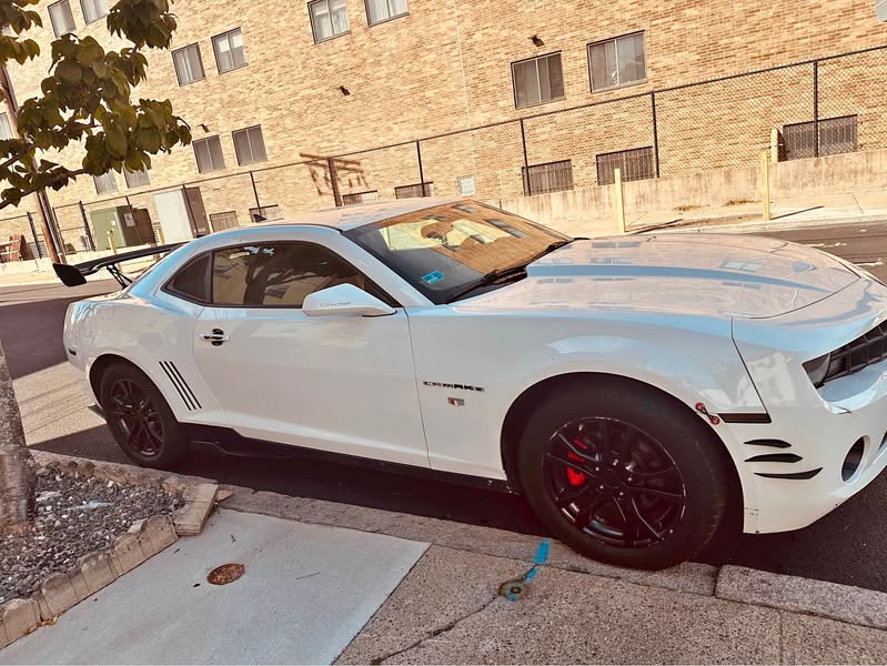 2010 Chevrolet coupe v6 camaro