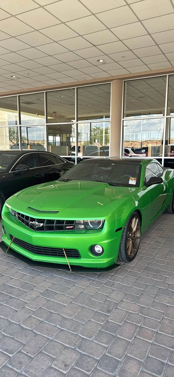 2011 Chevrolet Camaro - 2ss