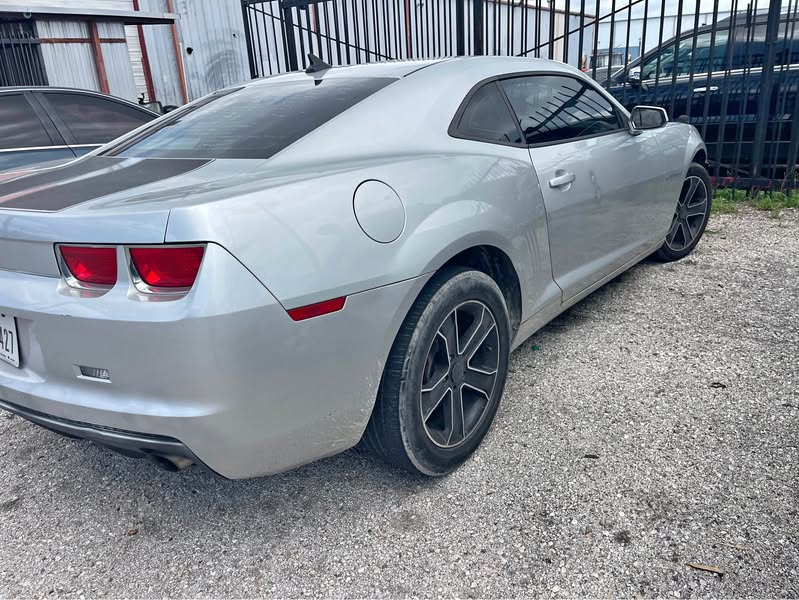 2011 Chevrolet Camaro - Coupe 2D