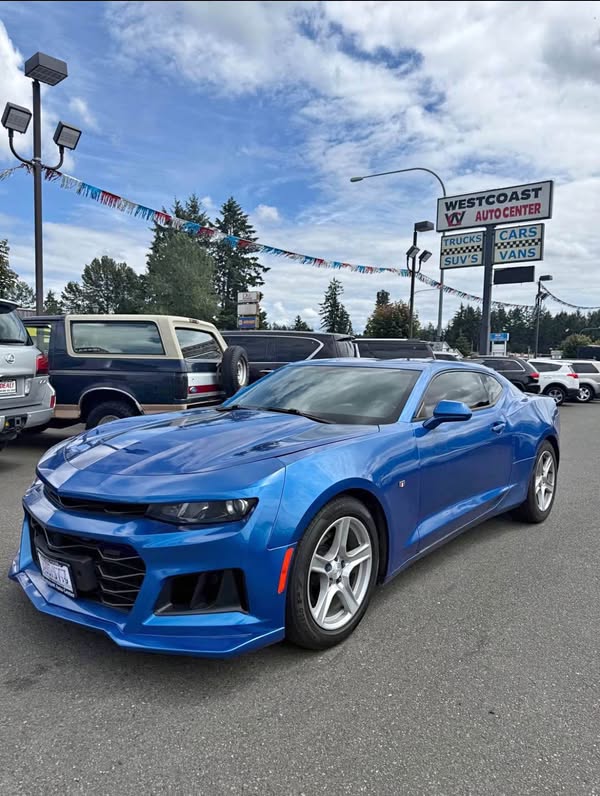 2017 Chevrolet Camaro - LT