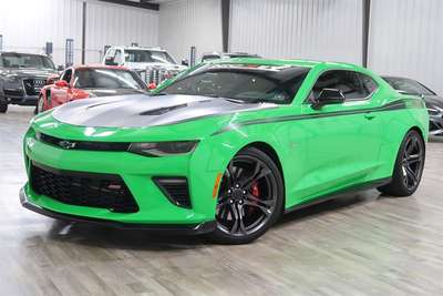 2017 Chevrolet Camaro 1SS Coupe Clean Carfax! Nickey...