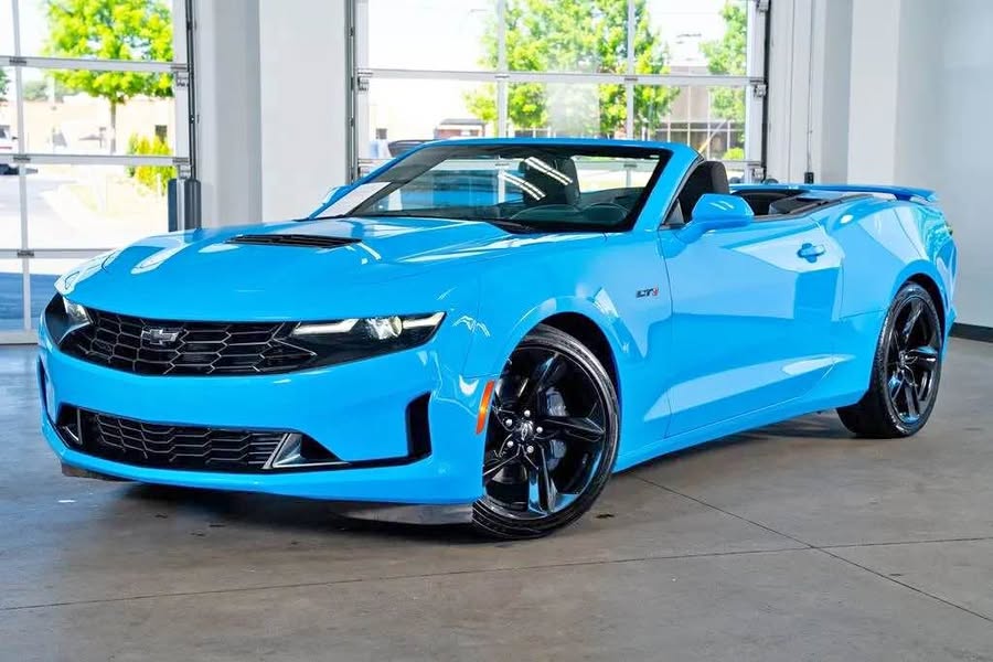 2022 Chevrolet Camaro - LT1