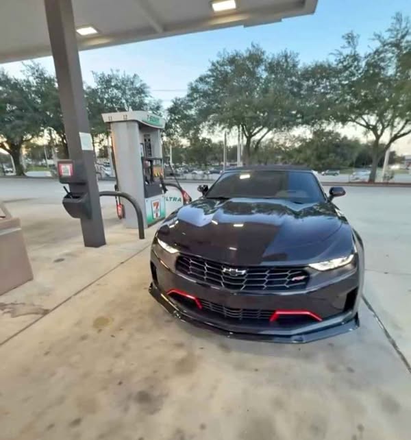 2022 Chevrolet Camaro - RS Convertible 2D