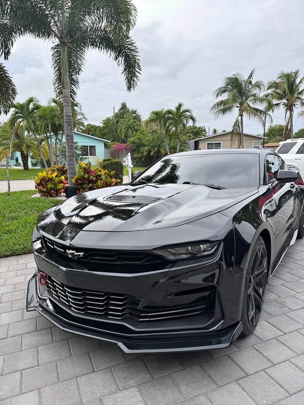 2022 Chevrolet Camaro - LT1 Coupe 2D