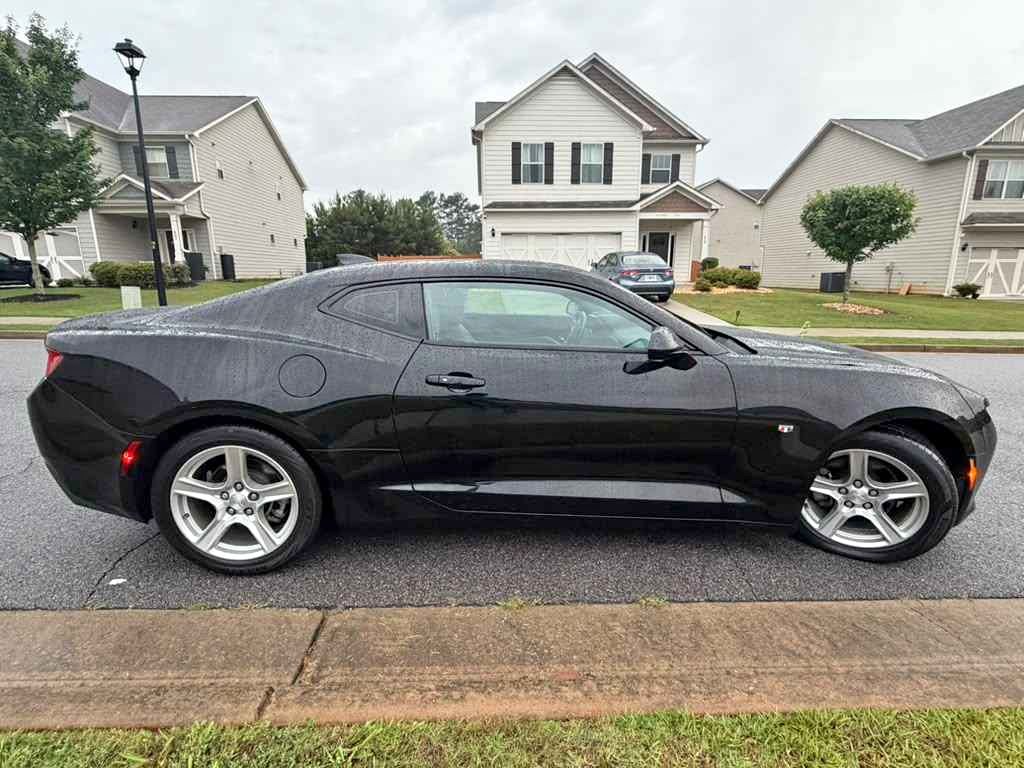 2017 Chevrolet Camaro - LT