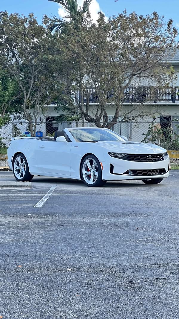 2021 Chevrolet Camaro - LT1 Convertible 2D