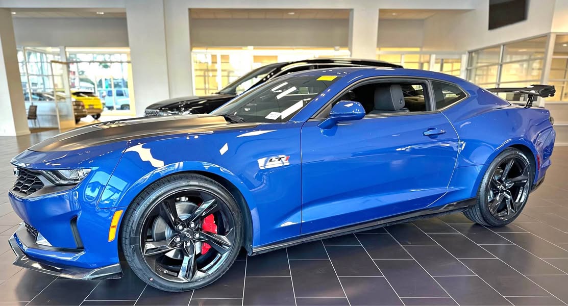 2021 Chevrolet Camaro - LT1 Coupe 2D