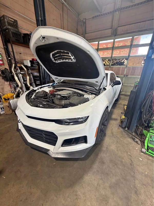 2022 Chevrolet Camaro - White