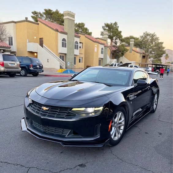 2019 Chevrolet Camaro - LT coupe