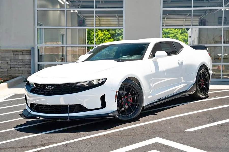 2022 Chevrolet Camaro - 1LS