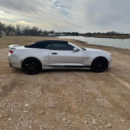 2017 Chevrolet Camaro - RS