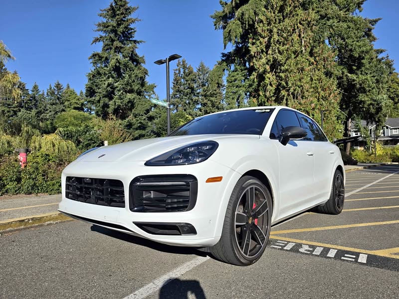 2023 Porsche Cayenne - GTS Sport Utility 4D