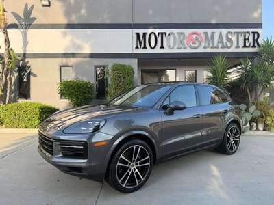 2024 Porsche Cayenne Sport Utility 4D
