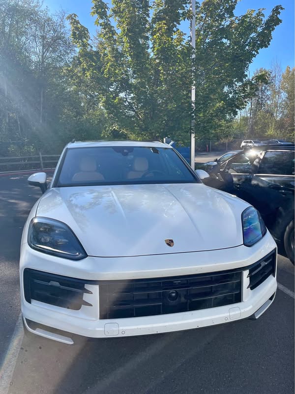 2025 Porsche Cayenne - Sport Utility 4D