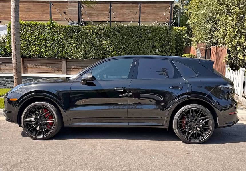 2022 Porsche Cayenne Turbo