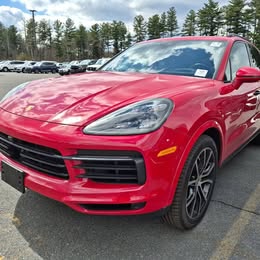 2022 PORSCHE CAYENNE