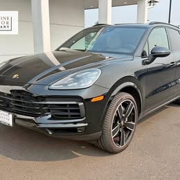2023 Porsche cayenne s