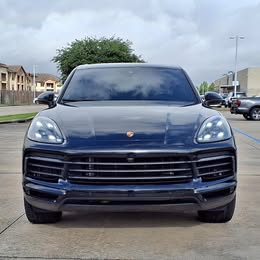 2022 Porsche cayenne - nda07097p