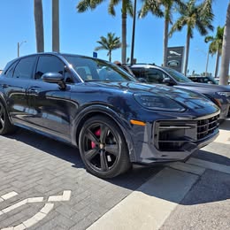 2023 Porsche Cayenne - GTS Sport Utility 4D