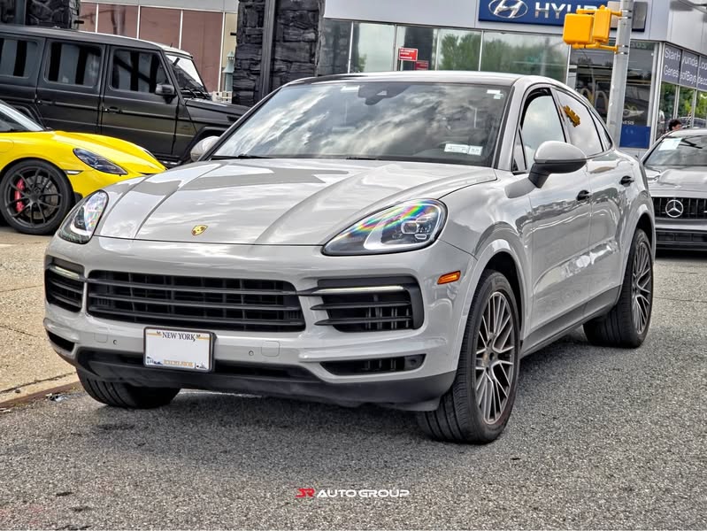 2022 Porsche Cayenne Sport Utility 4D
