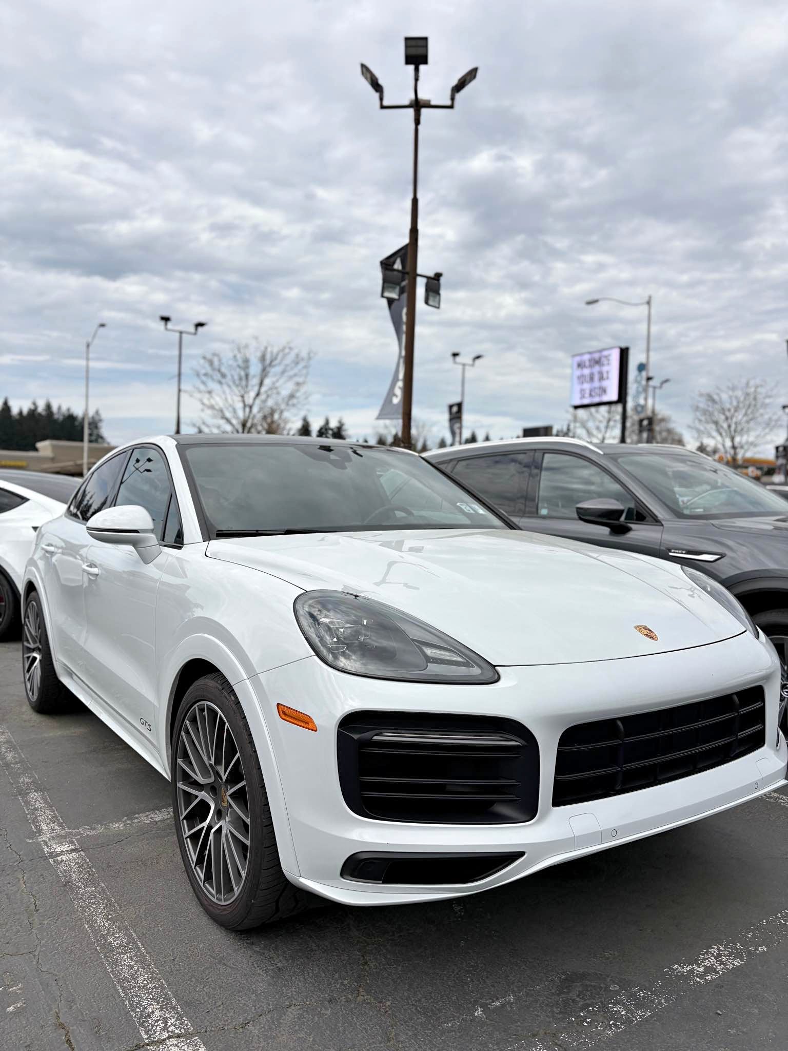 2022 Porsche Cayenne - GTS Sport Utility 4D