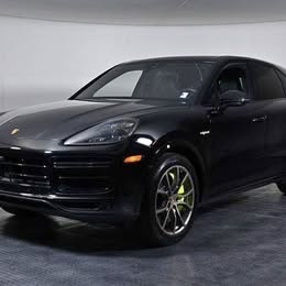 2022 Porsche Cayenne E-Hybrid Turbo S