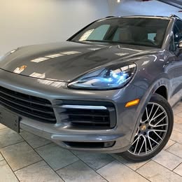 2023 Porsche cayenne awd