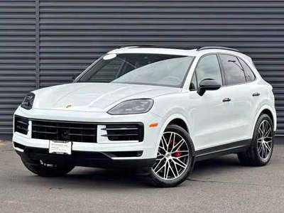 2024 Porsche Cayenne - S