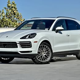 2023 Porsche Cayenne Cayenne (AWD)  35146 Miles