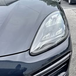 2023 Porsche Cayenne Turbo S E-Hybrid