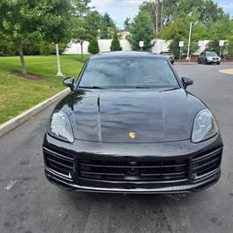 2023 Porsche Cayenne Turbo